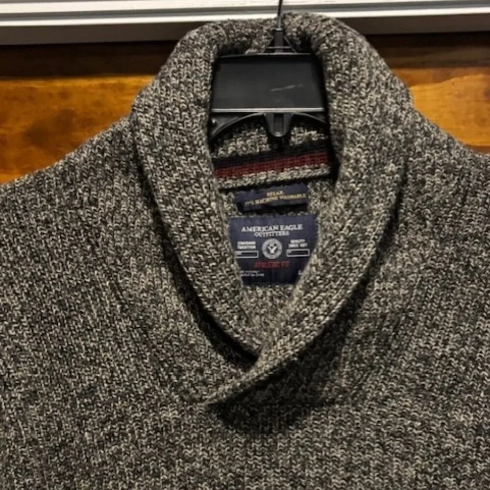 American Eagle Outfitters Men’s L Wool Blend Athletic Fit Shawl Collar Sweater